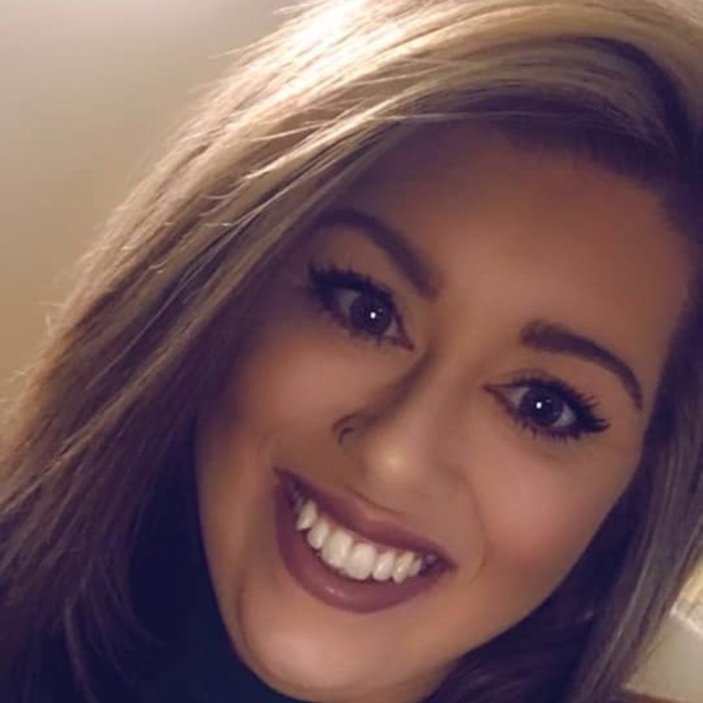 Meet your Posher, Danielle